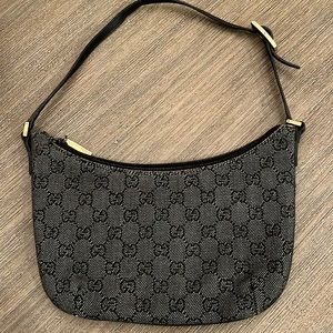 Gucci logo black mini shoulder bag